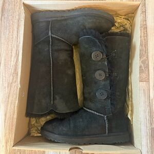 Black Button-Accent Ugg Boots